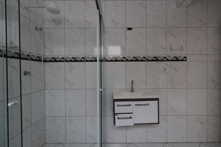 Casa à venda com 230m², 2 quartos e 1 vagaBanheiro da Suíte