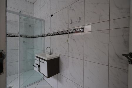 Casa à venda com 230m², 2 quartos e 1 vagaBanheiro da Suíte