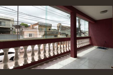 Casa à venda com 128m², 3 quartos e 2 vagas Casa à venda com 128m², 3 quartos e 2 vagasSacada do Quarto 2