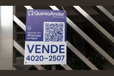 Casa à venda com 128m², 3 quartos e 2 vagas Casa à venda com 128m², 3 quartos e 2 vagasPlaquinha