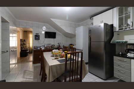 Casa à venda com 128m², 3 quartos e 2 vagas Casa à venda com 128m², 3 quartos e 2 vagasCozinha