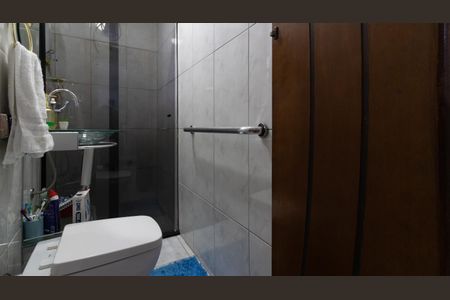 Casa à venda com 128m², 3 quartos e 2 vagas Casa à venda com 128m², 3 quartos e 2 vagasBanheiro 2