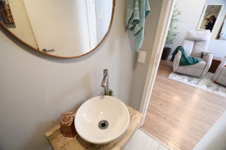 Casa de condomínio à venda com 100m², 3 quartos e 2 vagasLavabo