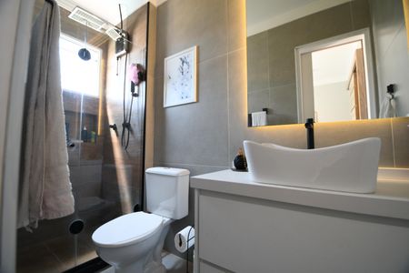 Casa de condomínio à venda com 100m², 3 quartos e 2 vagasBanheiro da Suíte