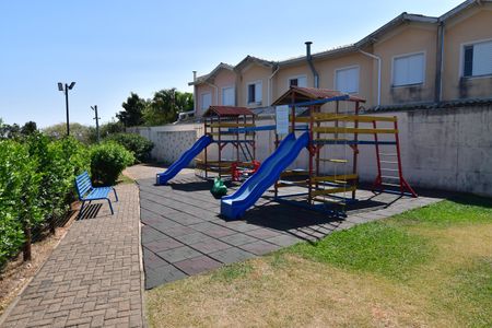 Casa de condomínio à venda com 100m², 3 quartos e 2 vagasÁrea comum - Playground