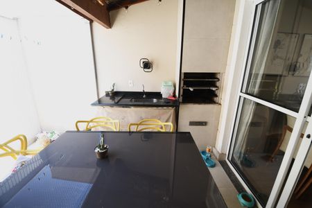 Casa de condomínio à venda com 100m², 3 quartos e 2 vagasChurrasqueira