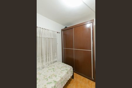 Casa à venda com 269m², 5 quartos e 3 vagasQuarto 1 - Casa 2