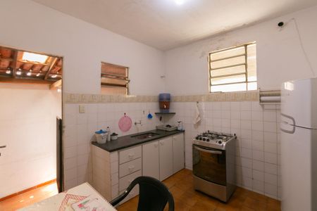 Casa à venda com 269m², 5 quartos e 3 vagasCozinha - Casa 2