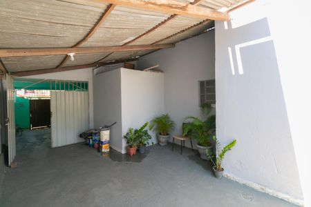 Casa à venda com 269m², 5 quartos e 3 vagasQuintal - Casa 2