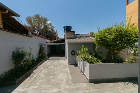 Casa à venda com 269m², 5 quartos e 3 vagasSala - Casa 2