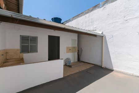 Casa à venda com 269m², 5 quartos e 3 vagasQuintal - Casa 1