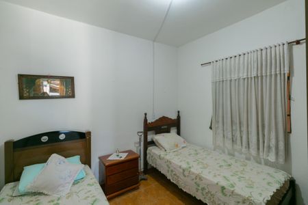 Casa à venda com 269m², 5 quartos e 3 vagasQuarto 1 - Casa 2