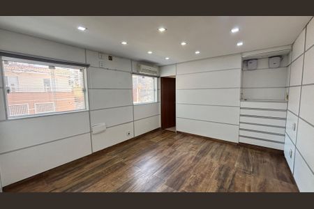 Casa à venda com 229m², 3 quartos e 6 vagasSuite 1