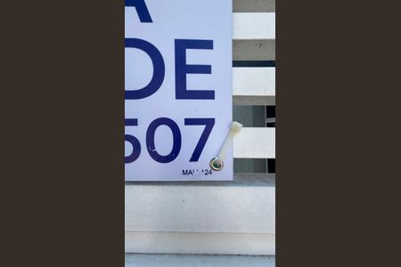 Casa à venda com 229m², 3 quartos e 6 vagasPlaquinha