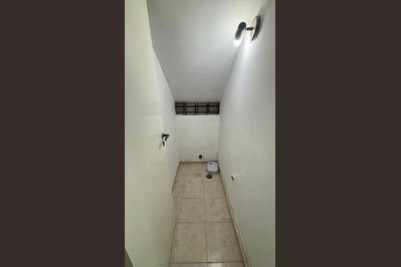 Casa à venda com 229m², 3 quartos e 6 vagasLavabo