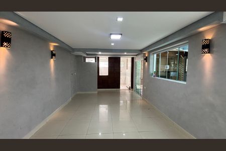 Casa à venda com 229m², 3 quartos e 6 vagasSala de Jantar
