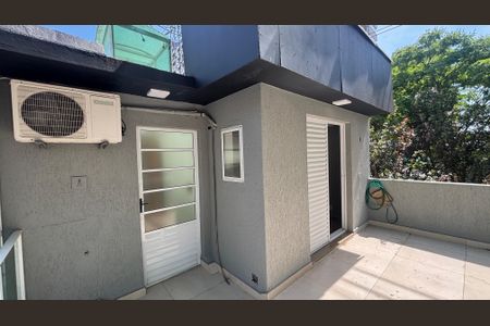 Casa à venda com 229m², 3 quartos e 6 vagasSuíte 3 Varanda