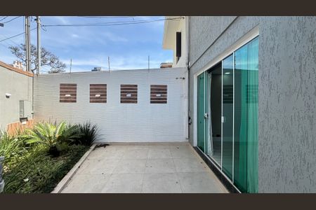 Casa à venda com 229m², 3 quartos e 6 vagasGaragem