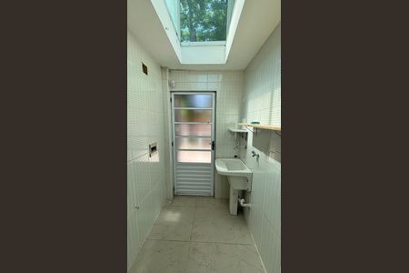 Casa à venda com 229m², 3 quartos e 6 vagasÁrea de Serviço