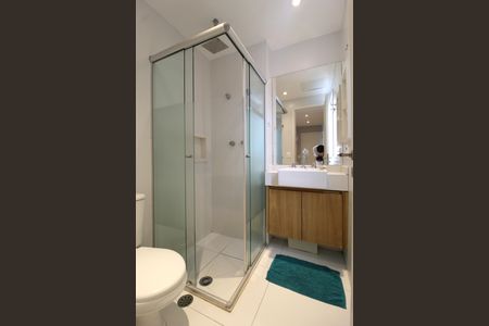 Banheiro do Studio de kitnet/studio para alugar com 1 quarto, 34m² em Moema, São Paulo