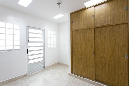 Casa à venda com 150m², 3 quartos e sem vagaÁrea de Serviço