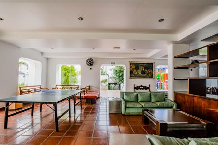 Apartamento à venda com 192m², 3 quartos e 2 vagas Apartamento à venda com 192m², 3 quartos e 2 vagasÁrea comum - Salão de festas