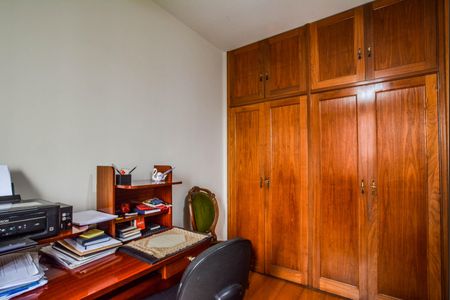 Apartamento à venda com 192m², 3 quartos e 2 vagas Apartamento à venda com 192m², 3 quartos e 2 vagasQuarto 2