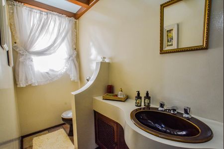 Apartamento à venda com 192m², 3 quartos e 2 vagas Apartamento à venda com 192m², 3 quartos e 2 vagasLavabo