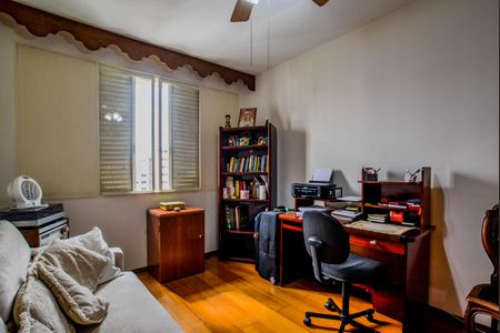 Apartamento à venda com 192m², 3 quartos e 2 vagas Apartamento à venda com 192m², 3 quartos e 2 vagasQuarto 2