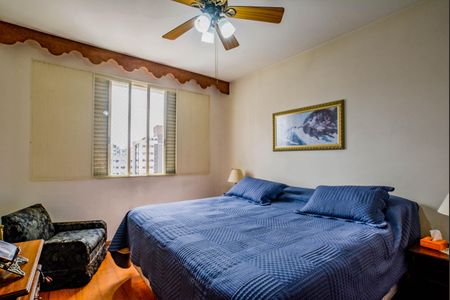 Apartamento à venda com 192m², 3 quartos e 2 vagas Apartamento à venda com 192m², 3 quartos e 2 vagasSuíte