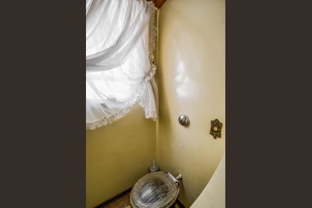 Apartamento à venda com 192m², 3 quartos e 2 vagas Apartamento à venda com 192m², 3 quartos e 2 vagasLavabo