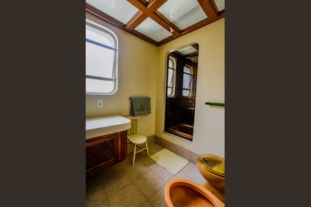 Apartamento à venda com 192m², 3 quartos e 2 vagas Apartamento à venda com 192m², 3 quartos e 2 vagasBanheiro da Suíte