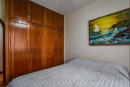 Apartamento à venda com 192m², 3 quartos e 2 vagas Apartamento à venda com 192m², 3 quartos e 2 vagasQuarto 1