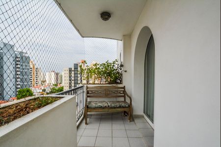 Apartamento à venda com 192m², 3 quartos e 2 vagas Apartamento à venda com 192m², 3 quartos e 2 vagasVaranda da Sala