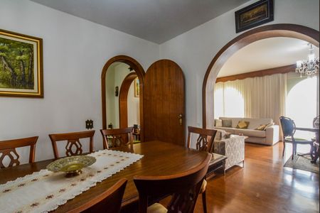 Apartamento à venda com 192m², 3 quartos e 2 vagas Apartamento à venda com 192m², 3 quartos e 2 vagasSala de Jantar