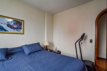 Apartamento à venda com 192m², 3 quartos e 2 vagas Apartamento à venda com 192m², 3 quartos e 2 vagasSuíte