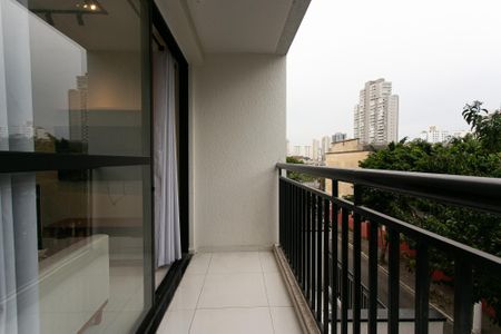 Varanda de kitnet/studio à venda com 1 quarto, 24m² em Vila Azevedo, São Paulo