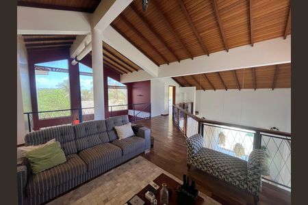 Casa à venda com 700m², 6 quartos e 2 vagas Casa à venda com 700m², 6 quartos e 2 vagasSala 2