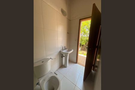 Casa à venda com 700m², 6 quartos e 2 vagas Casa à venda com 700m², 6 quartos e 2 vagasbanheiro quintal