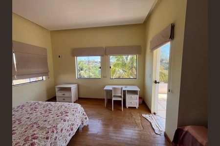 Casa à venda com 700m², 6 quartos e 2 vagas Casa à venda com 700m², 6 quartos e 2 vagasQuarto 2