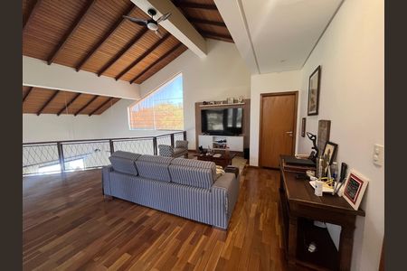 Casa à venda com 700m², 6 quartos e 2 vagas Casa à venda com 700m², 6 quartos e 2 vagasSala 2