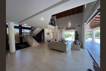 Casa à venda com 700m², 6 quartos e 2 vagas Casa à venda com 700m², 6 quartos e 2 vagasSala