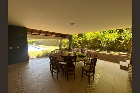Casa à venda com 700m², 6 quartos e 2 vagas Casa à venda com 700m², 6 quartos e 2 vagashall externo