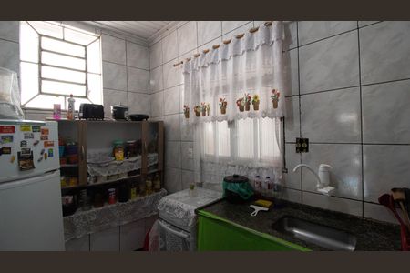 Casa à venda com 700m², 2 quartos e 8 vagas Casa à venda com 700m², 2 quartos e 8 vagasCozinha