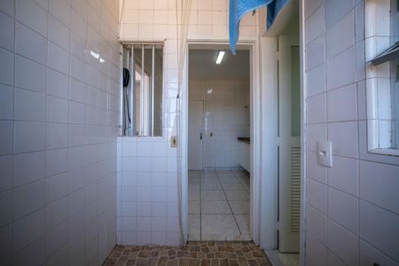 Apartamento à venda com 70m², 2 quartos e 1 vagaÁrea de Serviço