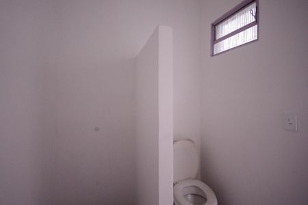 Casa para alugar com 150m², 3 quartos e 2 vagas Casa para alugar com 150m², 3 quartos e 2 vagasBanheiro de Serviço