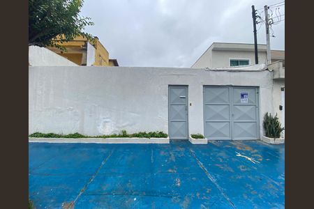 Casa para alugar com 150m², 3 quartos e 2 vagas Casa para alugar com 150m², 3 quartos e 2 vagasFachada