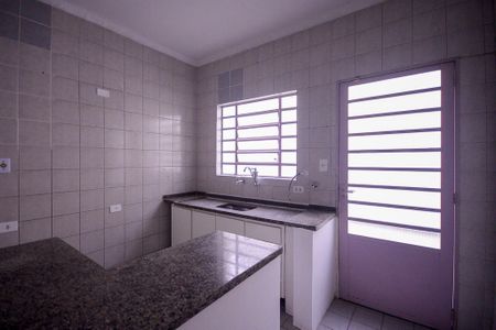 Casa para alugar com 150m², 3 quartos e 2 vagas Casa para alugar com 150m², 3 quartos e 2 vagasCozinha