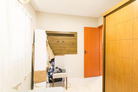 Casa de condomínio à venda com 90m², 3 quartos e 1 vagaQuarto 2