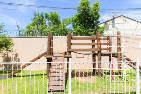 Casa de condomínio à venda com 90m², 3 quartos e 1 vagaÁrea comum - Playground